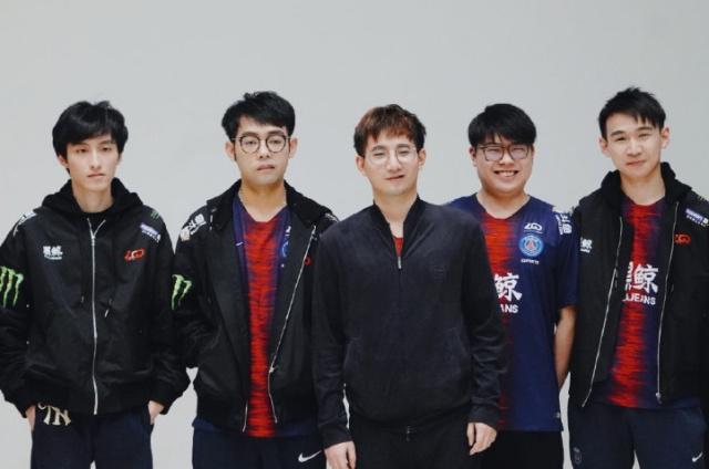 更多精彩内 更多精彩内