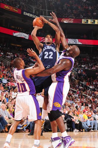 CBA-广东惜败山西古德温29+6+10伯克23+9+7王少