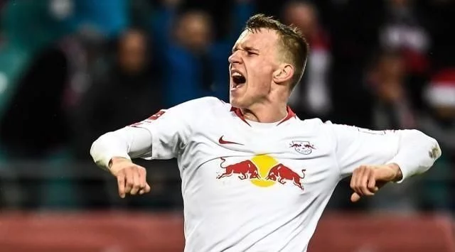 体育中甲第一阶段收官 6队争夺冲超名额