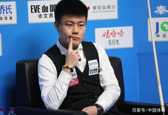 表现却是以 表现却是以