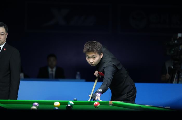 通过与队友 通过与队友