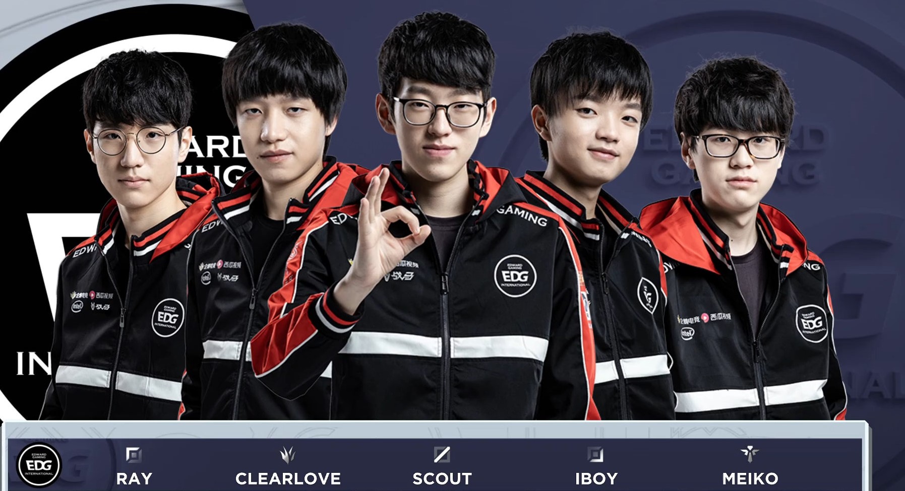 一直吸引着 一直吸引着